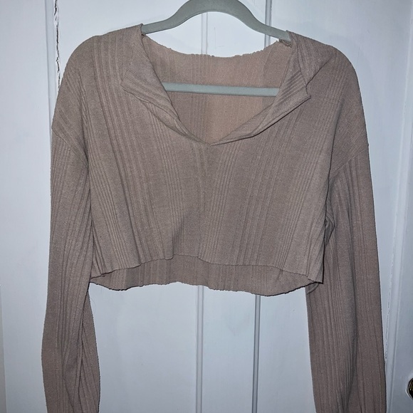 SHEIN Beige Ribbed Crop Top - Picture 2 of 3